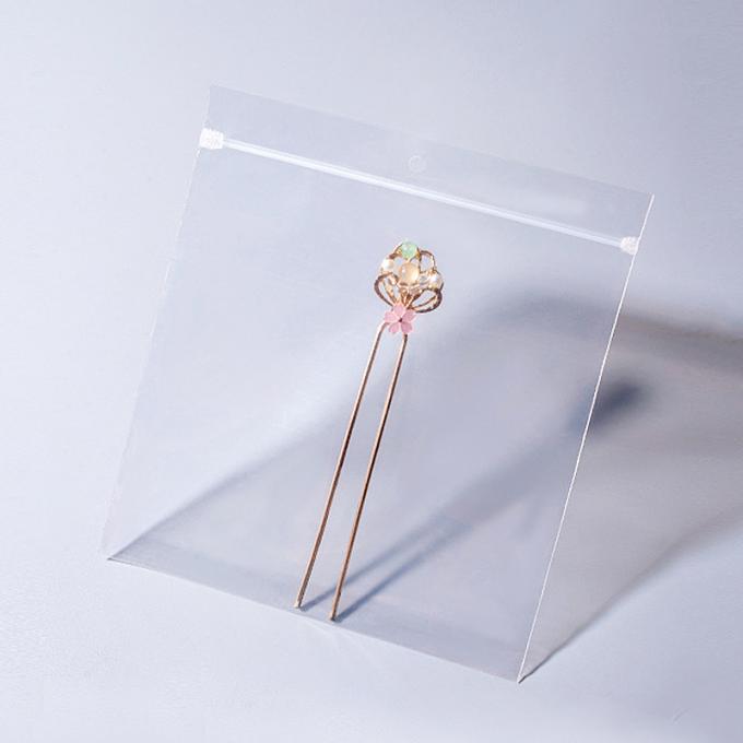 Sacos com zíper CPE auto-selantes personalizados com logotipo impresso Sacola plástica fosca com zíper 0