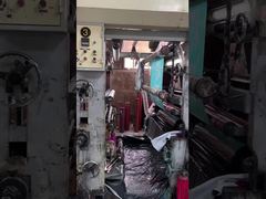 Linha de produção de fábrica totalmente automatizada em ação