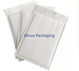 O enviamento acolchoado de papel Kraft corrugou envelopes com fechamento do selo do auto