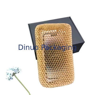 Embalagem de papel do envolvimento Mesh Set Cosmetic Glass Bottle do favo de mel de Kraft do ofício à prova de choque