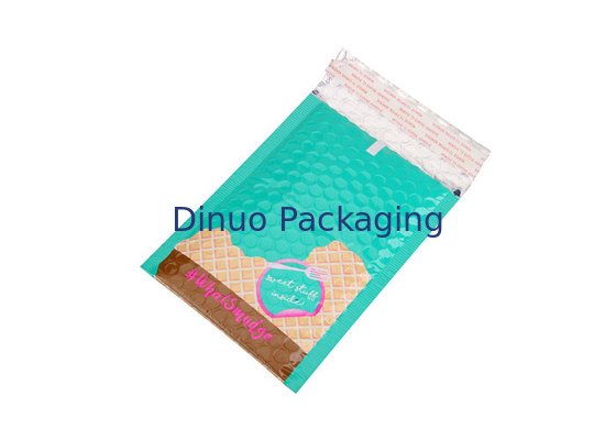 Os encarregados do envio da correspondência metálicos azuis da bolha do lago acolchoaram o #C dos envelopes 145x210mm para o batom