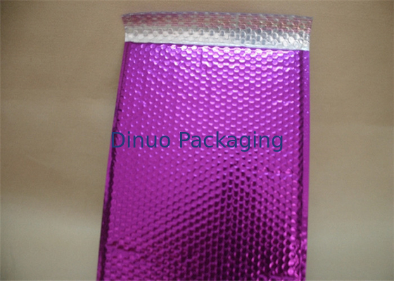 Punctura de grande volume dos encarregados do envio da correspondência metálicos cor-de-rosa impermeáveis da bolha resistente
