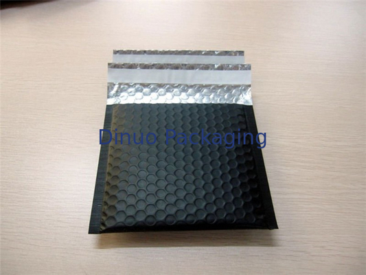 Heat-seal os encarregados do envio da correspondência pretos matte da bolha 0/6 por 10, sacos alinhados bolha do correio para o fato