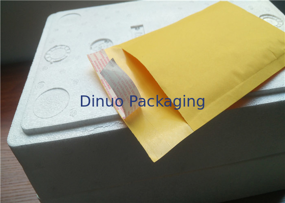 Os encarregados do envio da correspondência resistentes ao calor da bolha de Kraft, bolha acolchoaram o envelope para enviar