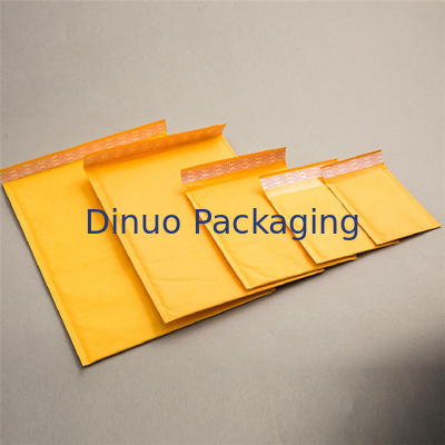 Os encarregados do envio da correspondência recicláveis da bolha do papel de embalagem, Embalagem do correio ensacam o enrugamento resistente
