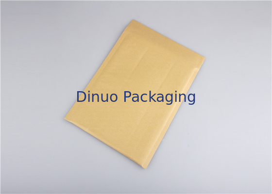 O costume imprimiu 4" envelopes acolchoados do tamanho 000 do correio dos encarregados do envio da correspondência da bolha de x8” Kraft
