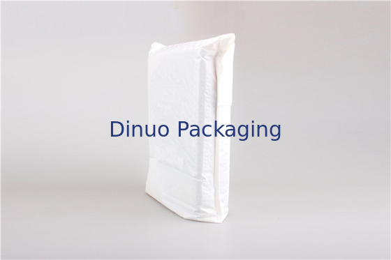 O branco acolchoou envelopes polis do encarregado do envio da correspondência da bolha para a compra em linha/entrega expressa