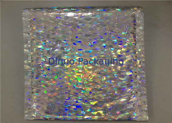 O pacote acolchoado encarregados do envio da correspondência colorido holográfico do invólucro com bolhas de ar ensaca impermeável