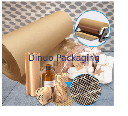 O papel do coxim do favo de mel de Eco acolchoou encarregados do envio da correspondência para bens envolve o empacotamento